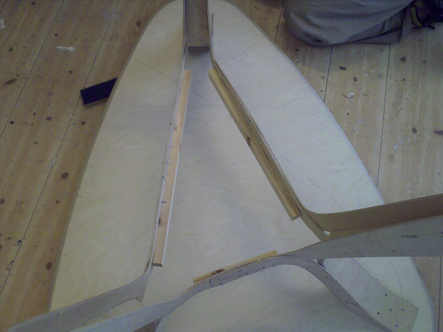 Reinforcement on horizontal sections ensures they do not bulge